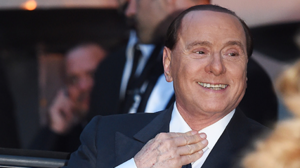 Берлускони издържа неизвестни за прокуратурата жени, обяви счетоводителят му