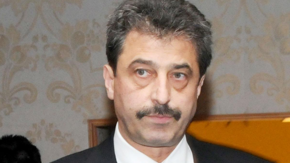 Цветан Василев обяви, че вестници му дължат 34 млн. лв.