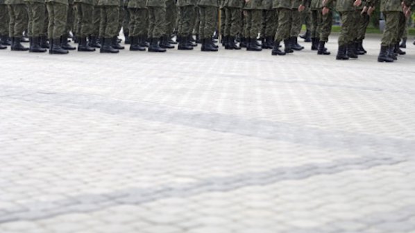 Полша свиква 100 000 резервисти за задължителни военни учения
