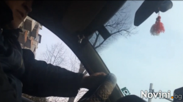 Таксиджия изнудва Рут Колева (видео)