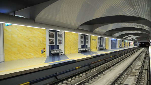 Разширението на метрото обърка разписанието му