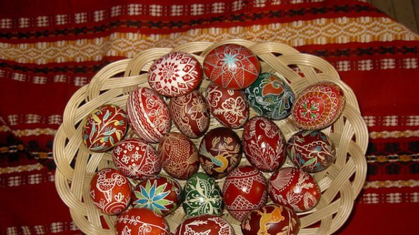 Етнографският музей организира работилница за боядисване на яйца