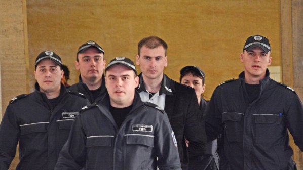 Октай Енимехмедов влезе в затвора