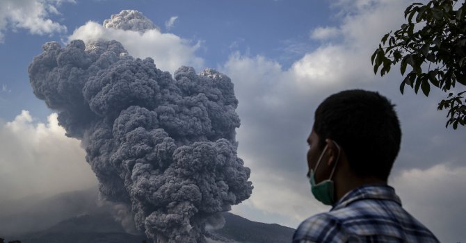 В Коста Рика изригна вулканът Туриалба