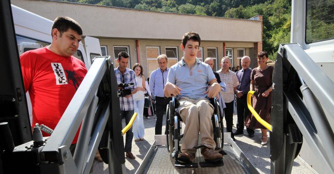 Диспечерски пункт обслужва хората с увреждания в Бургас