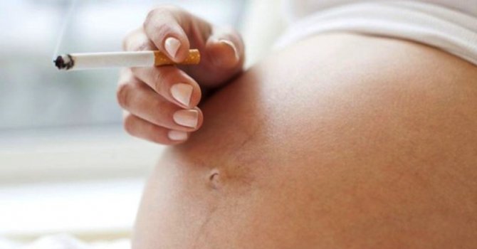 Здравни експерти консултират бременни и майки кърмачки