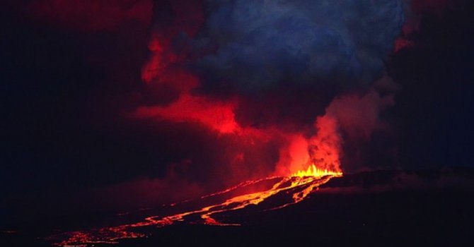 Изригна вулканът Волф на Галапагоските острови (видео)