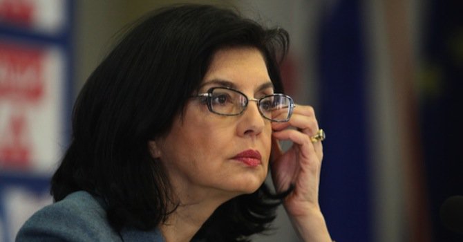 Кунева отрече Гергана Паси да е спрягана за шеф на бъдещото антикорупционно бюро