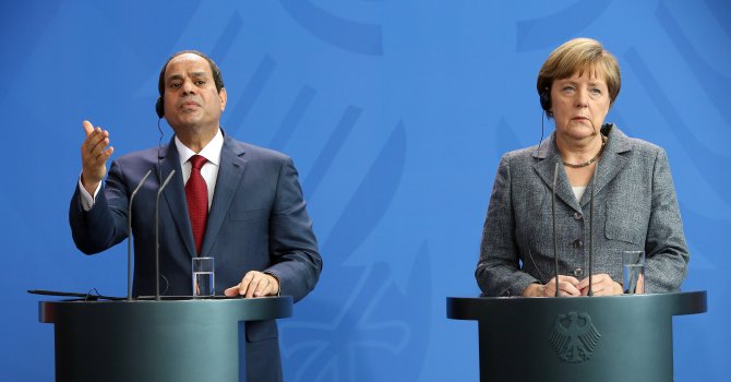 Пресконференцията на египетския президент в Берлин завърши със скандал