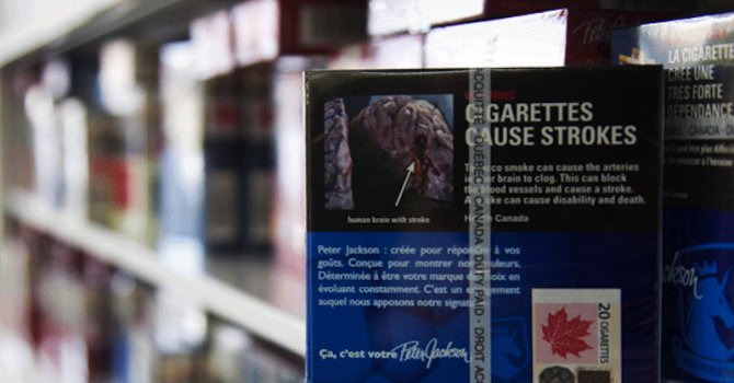 Пушачи взеха $12 милиарда обезщетение - не ги предупредили, че е вредно