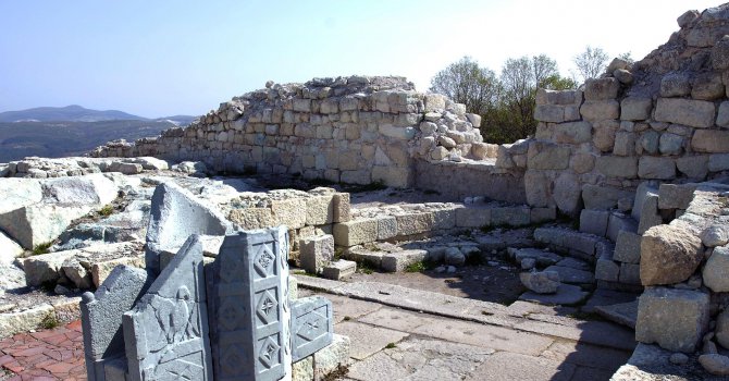 Разкопките на Перперикон стартираха с откриването на бронзова статуетка на Аполон
