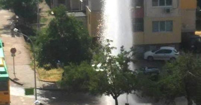 10-метров фонтан изригна в малкия „Железник“