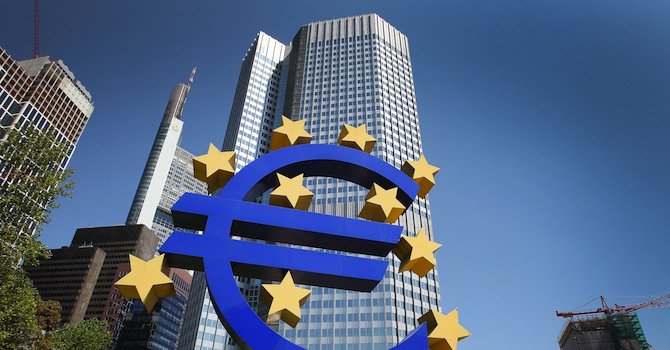 Европейската централна банка ще проведе спешна среща за Гърция