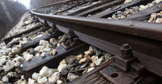 Хванаха трима перничани за кражба на железопътни релси