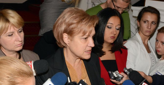 Менда Стоянова: Изборът на нов управител на БНБ няма да се превърне в политически пазарлък (видео)