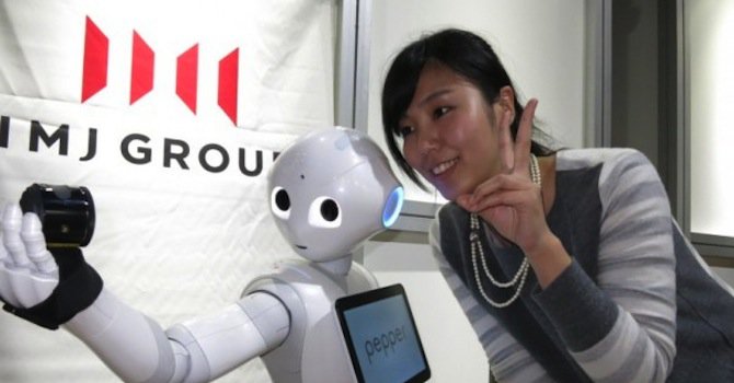 Продадоха първите 1000 робота Пепър в Япония
