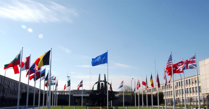 НАТО обновява ядрената си стратегия заради Русия