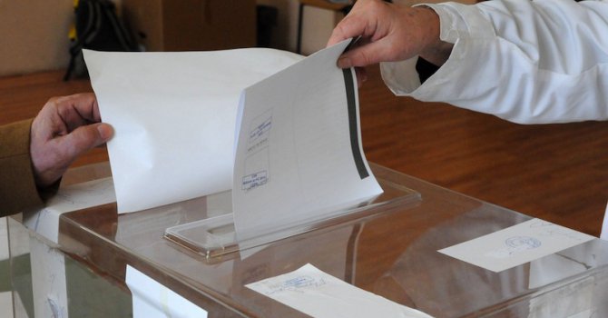 Рекордните 131 000 изборни туристи ще изкривят местния вот