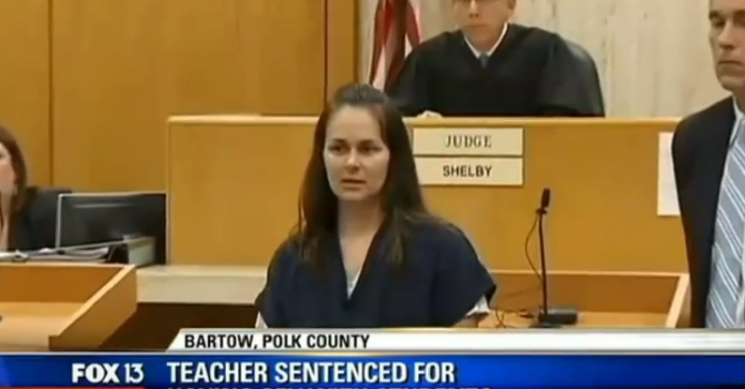 22 г. затвор за американска учителка, прелъстила трима ученици (видео)