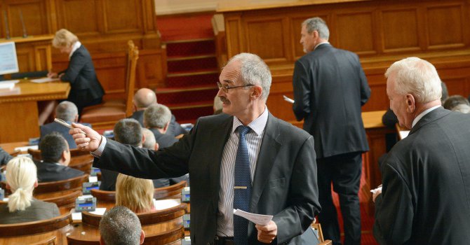 Депутатите ще гласува окончателните промени в Кодекса на труда