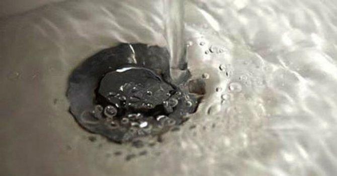Спират временно водата на места в София