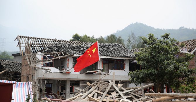 Земетресение с магнитуд 6,4 удари Северозападен Китай, най-малко трима са загинали (обновена)