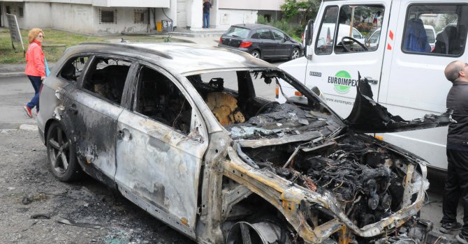 Автомобил изгоря в Кърджали