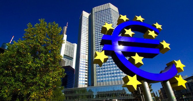 ЕЦБ ще продължи ликвидната помощ за гръцките банки