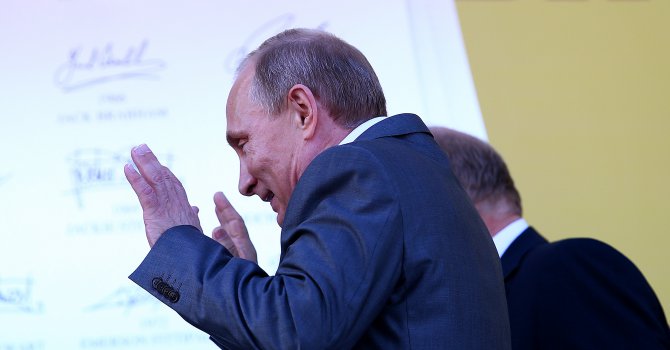 Путин обсъди с Оланд положението след гръцкия референдум