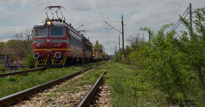 Бързият влак София - Видин отнесе 81-годишен мъж