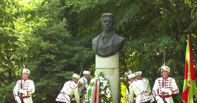 Отбелязахме 178-та годишнина от рождението на Васил Левски пред бюст-паметника му в Борисовата гради