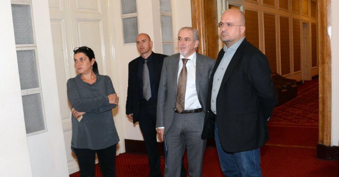 Местан: Партиите поставиха националния интерес над партийното его