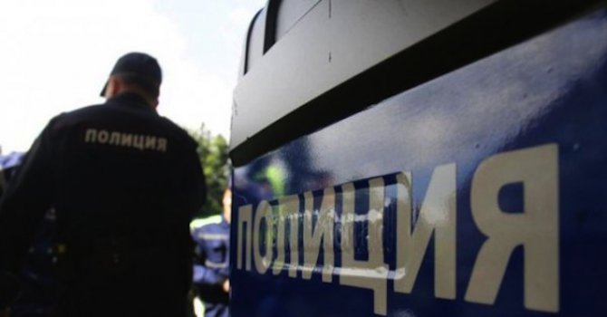 Пияна руска туристка нарита полицай и потроши тоалетна в полицейско управление в Бургас
