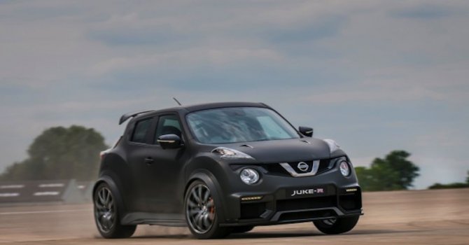 Nissan Juke-R 2.0 ще изпоти всеки конкурент