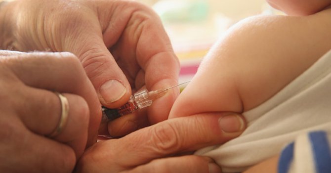 Започва информационна кампания за ваксините