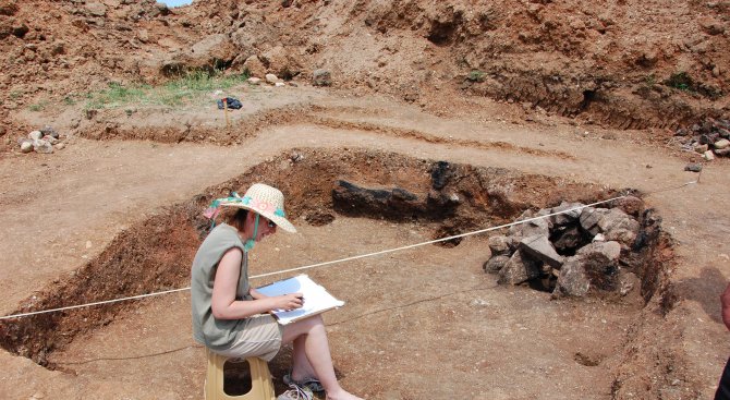 Археолози откриха кладенци на 2000 години в Созопол