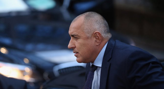 Борисов бесен и на Басейнова дирекция заради забавени разрешителни