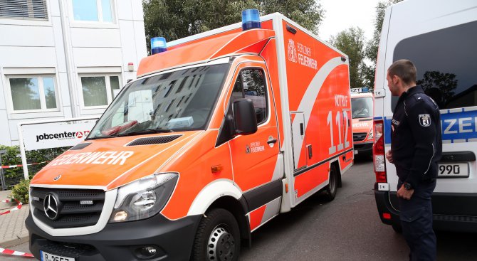 Българският шофьор, който пострада при жестоката катастрофа край Берлин, остава в кома