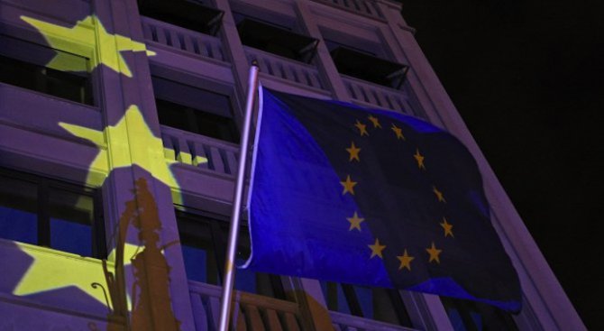 Парламентът на Холандия одобри отпускането на финансова помощ за Гърция