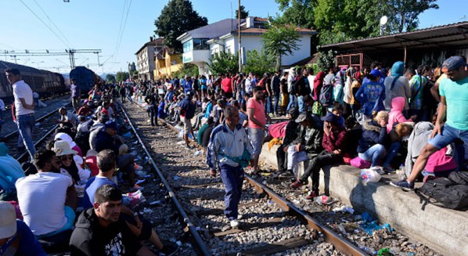 Строят втори перон на гарата в Гевгелия заради бежанците