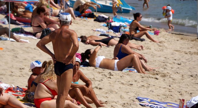 8% спад на приходите от туризъм по морето отчетоха от Бургаската туристическа камара