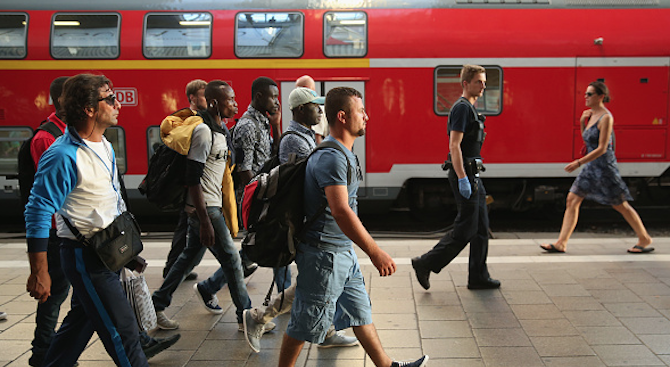 Централната железопътна гара в Будапеща продължава да е затворена за мигранти