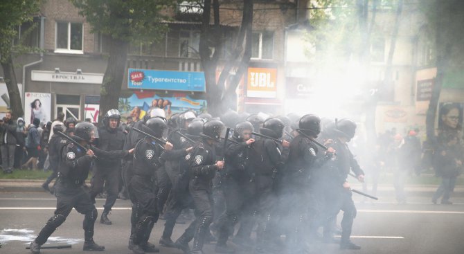 Киев: Има жертва на сблъсъците