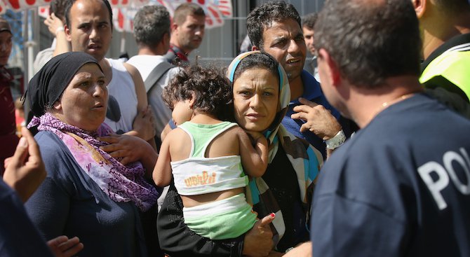 Над 15 000 мигранти, главно от Сирия, пристигнаха в Мюнхен от Австрия