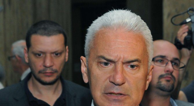 Плевнелиев е виновен за спирането на коридора от Русия, обвини го Сидеров
