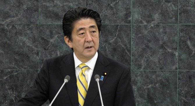 Японският премиер преизбран за лидер на управляващата японска партия