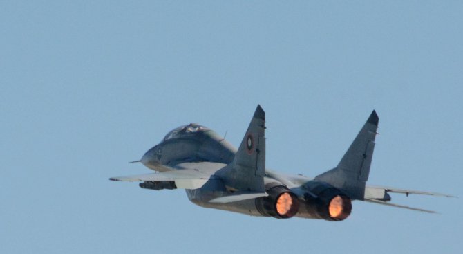 Зам. външен министър на отбраната: Руснаците не могат да ремонтират самолетите ни по натовски образе