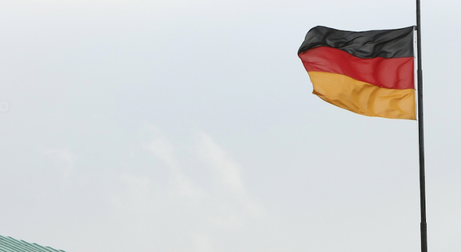 Шефът на Федералната агенция по труда в Германия оглави и службата за бежанците