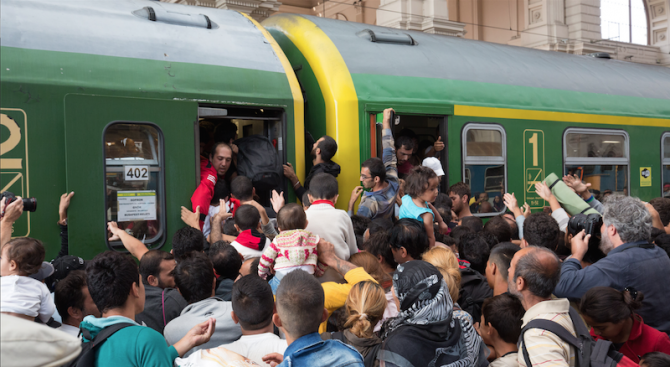 Словения ще върне в Хърватия пристигнали с влак бежанци (видео)