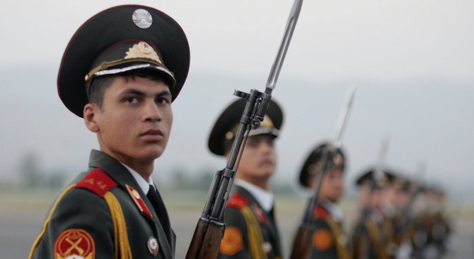 В Таджикистан ликвидираха разбунтувал се генерал и осем негови сподвижници